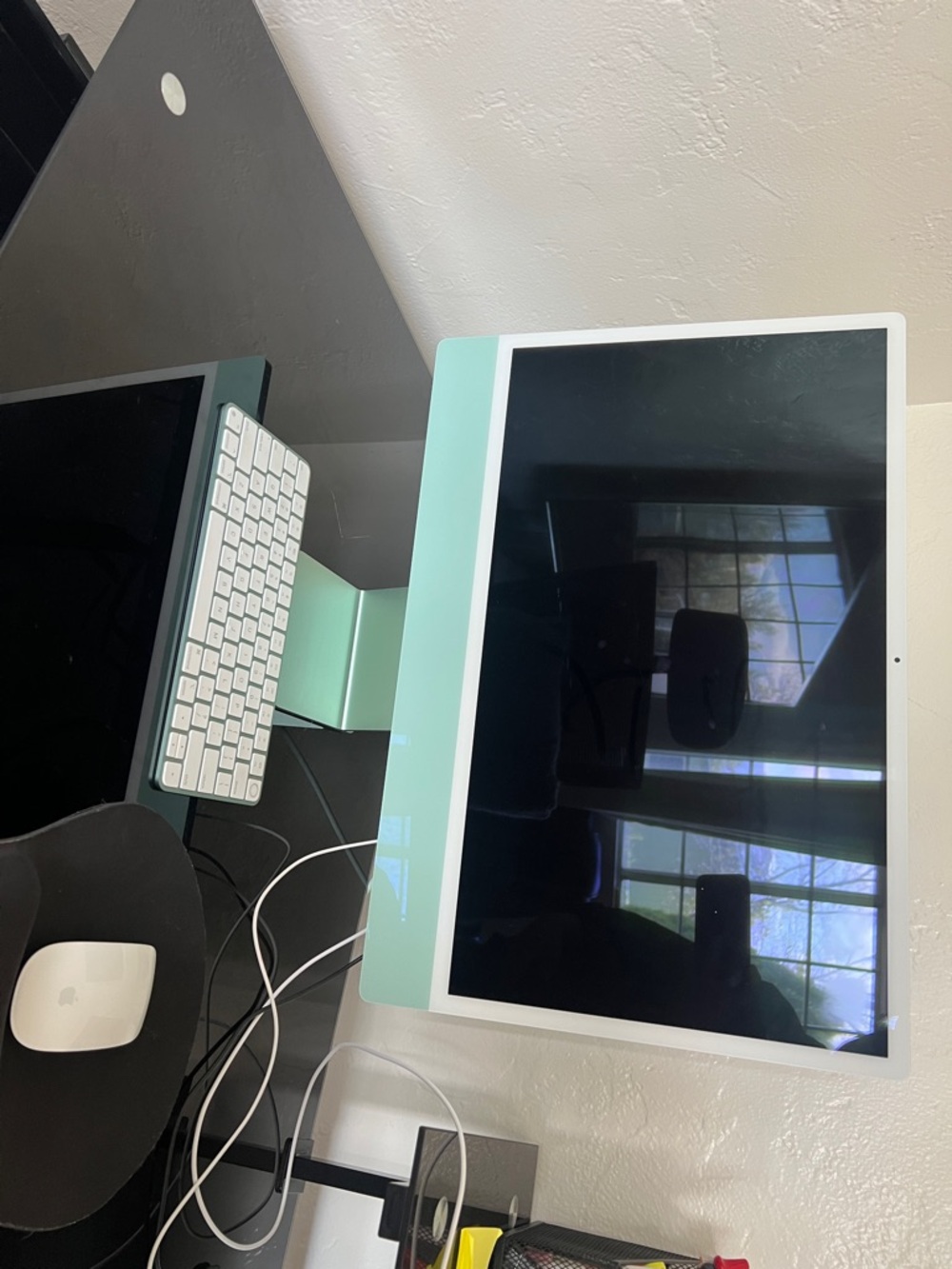 Apple iMac in Mint Green and White - Home Office Display